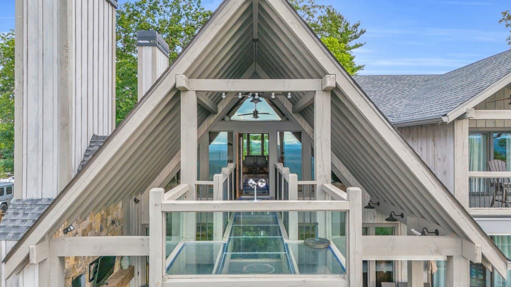 540 Overlook Drive, Blue Ridge GA 30513 - Photo