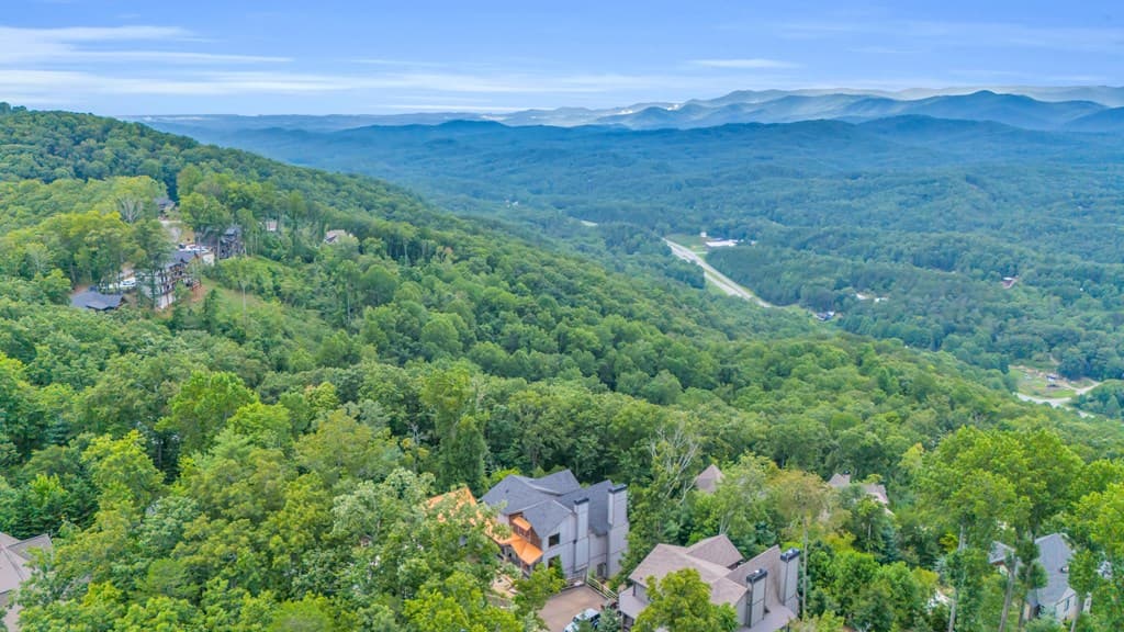 540 Overlook Drive, Blue Ridge GA 30513 - Photo