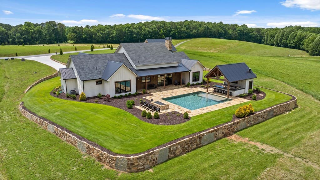 84 Bravo Way, Ellijay GA 30536 - Photo