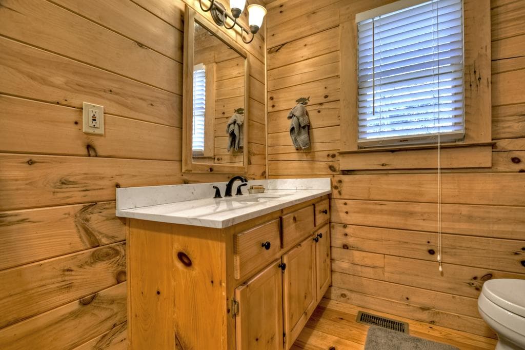 142 Arrow Ridge Road, Mccaysville GA 30555 - Photo