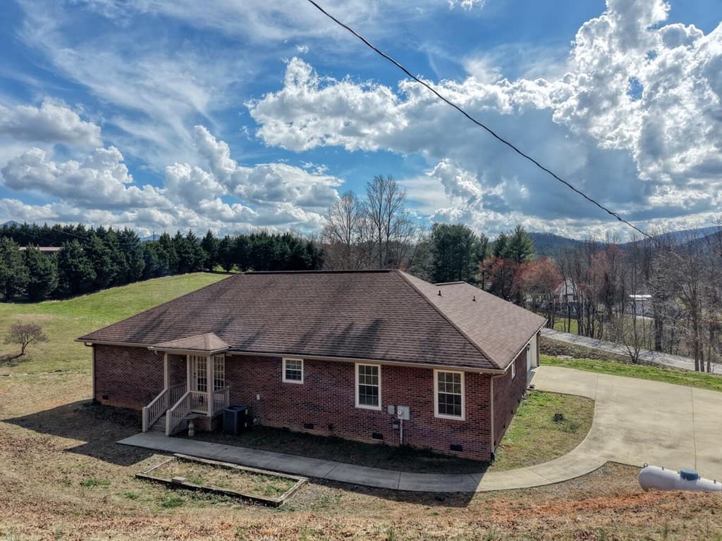 794 State Hwy 66, Young Harris GA 30582 - Photo