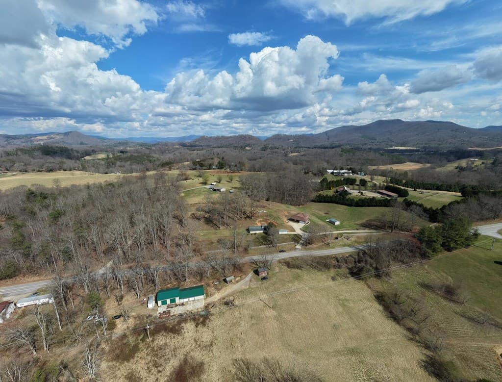 794 State Hwy 66, Young Harris GA 30582 - Photo