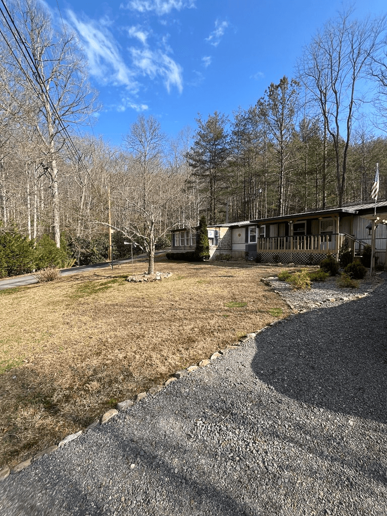 32 Nelson Road, Hiawassee GA 30546 - Photo