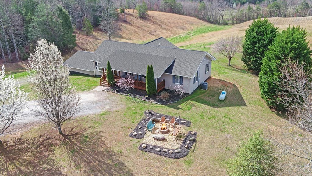 140 Newman Road, Farner TN 37333 - Photo