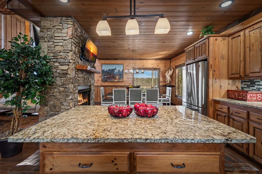 406 Hope Drive, Blue Ridge GA 30513 - Photo
