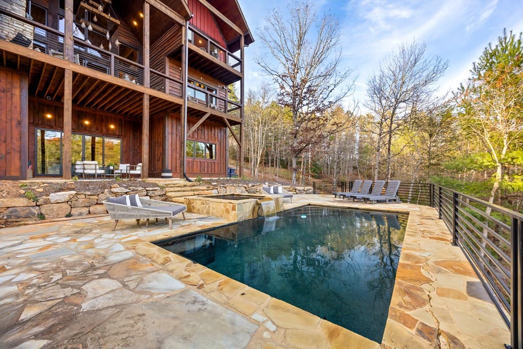 450 Miracle Lane, Blue Ridge GA 30513 - Photo