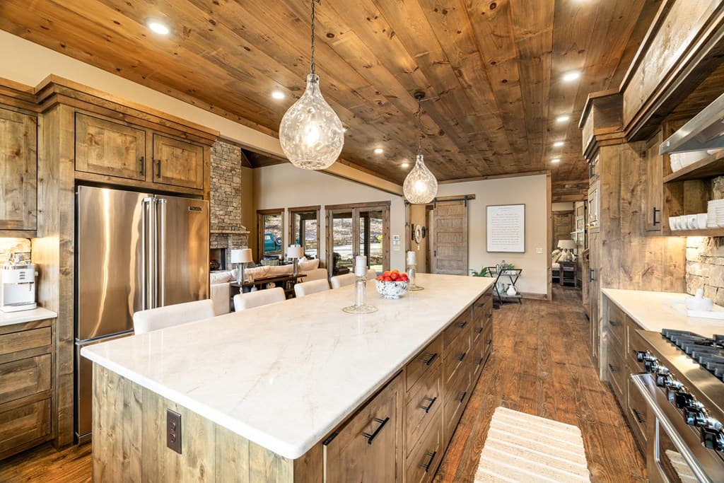 450 Miracle Lane, Blue Ridge GA 30513 - Photo