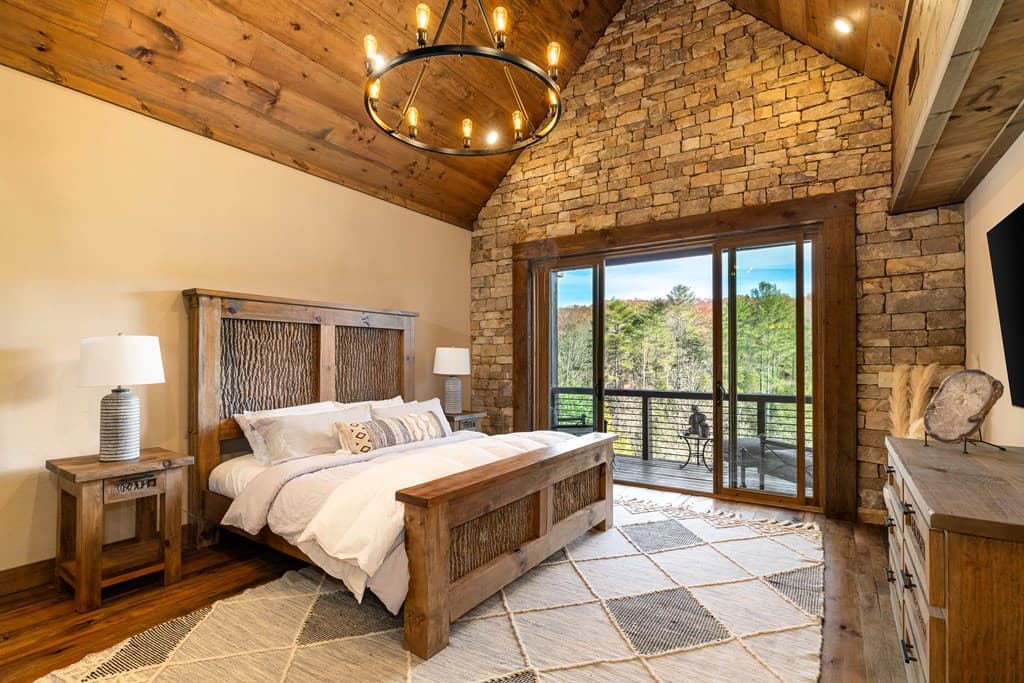 450 Miracle Lane, Blue Ridge GA 30513 - Photo