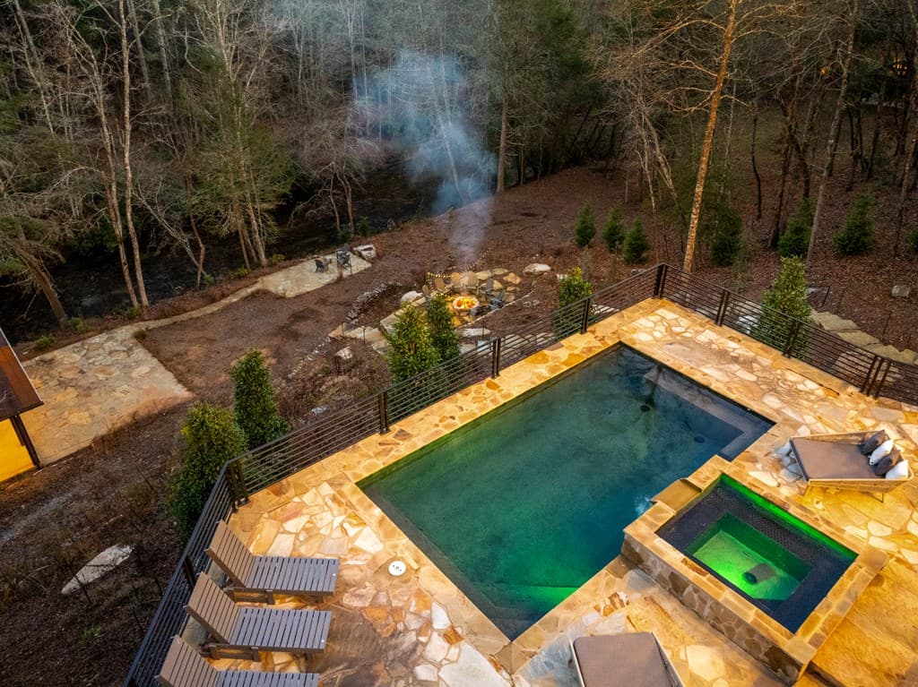 450 Miracle Lane, Blue Ridge GA 30513 - Photo