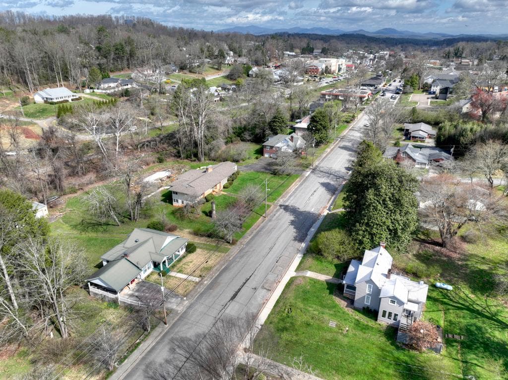 1133 E Main Street, Blue Ridge GA 30513 - Photo
