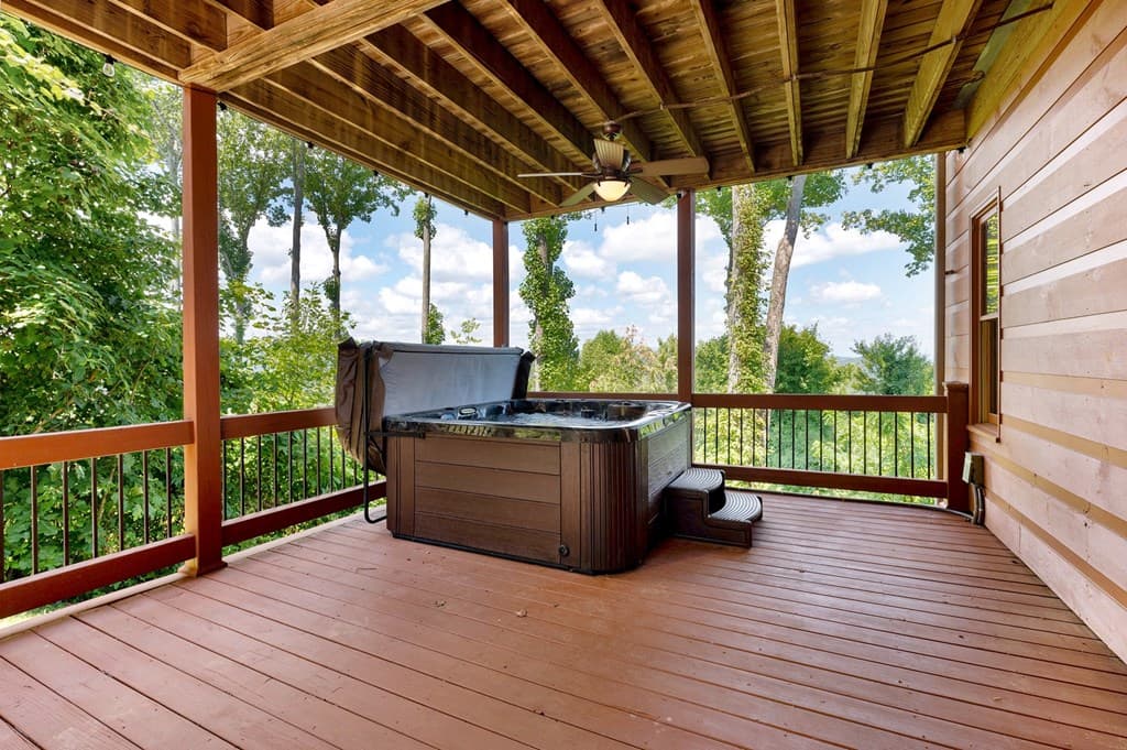 502 Overlook Drive, Blue Ridge GA 30513 - Photo