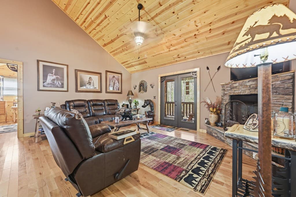 305 Woodcrest Drive, Murphy NC 28906 - Photo