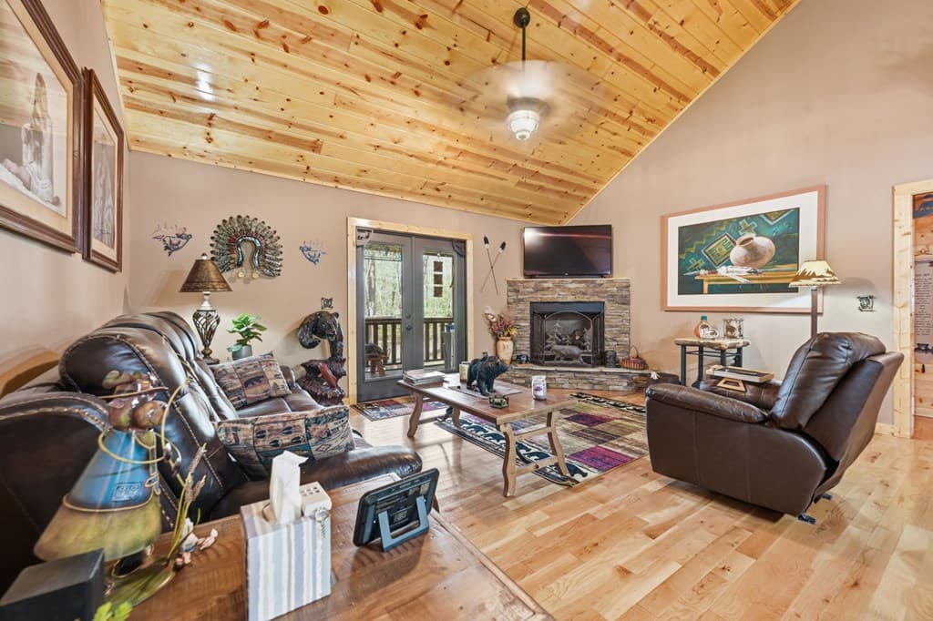 305 Woodcrest Drive, Murphy NC 28906 - Photo