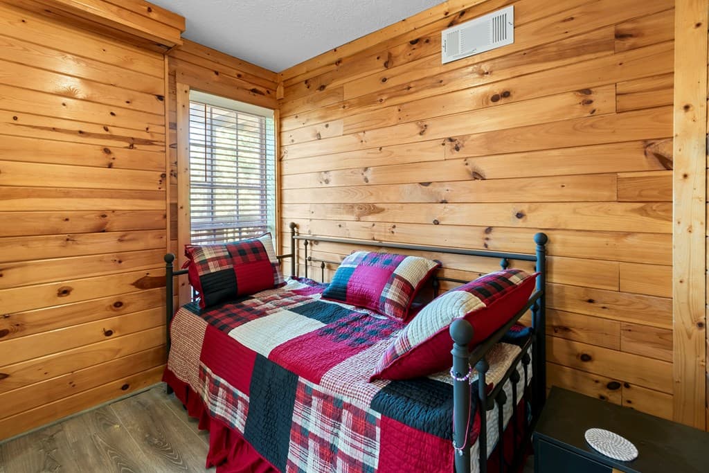 204 Fortenberry Creek Road, Blairsville GA 30512 - Photo