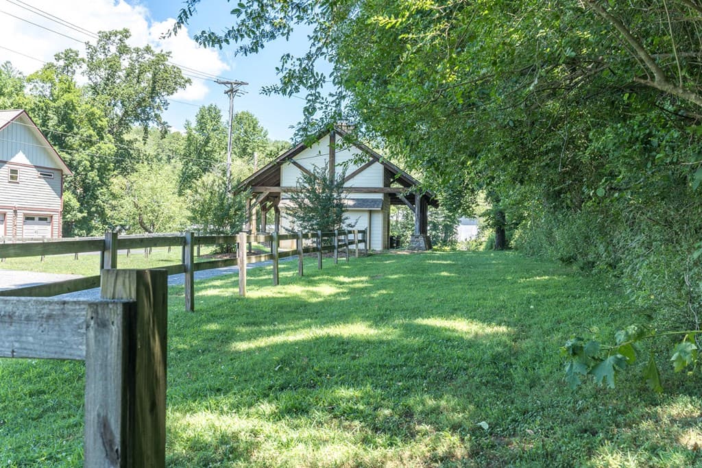 325 River Mountain Road, Murphy NC 28906 - Photo