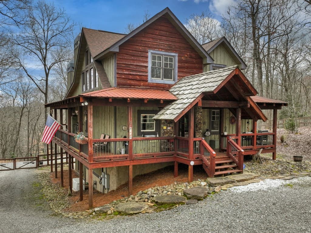 389 Toccoa Preserve Lane, Blue Ridge GA 30513 - Photo