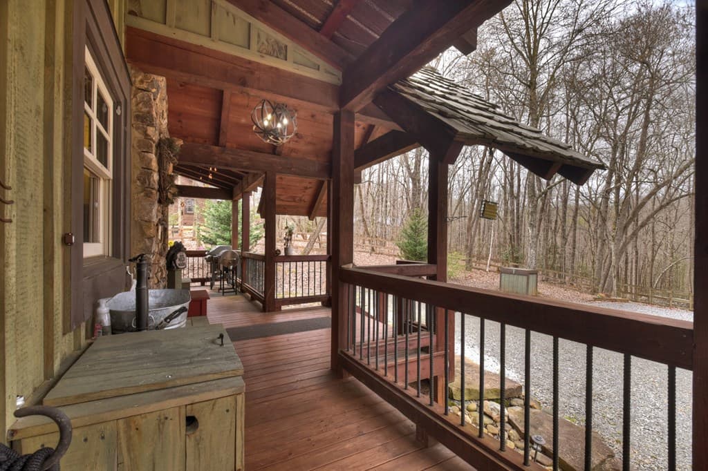 389 Toccoa Preserve Lane, Blue Ridge GA 30513 - Photo
