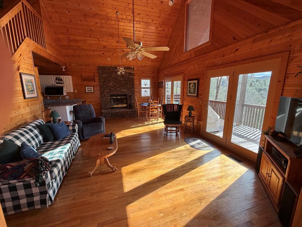 1183 Bear Paw Trail, Blue Ridge GA 30513 - Photo