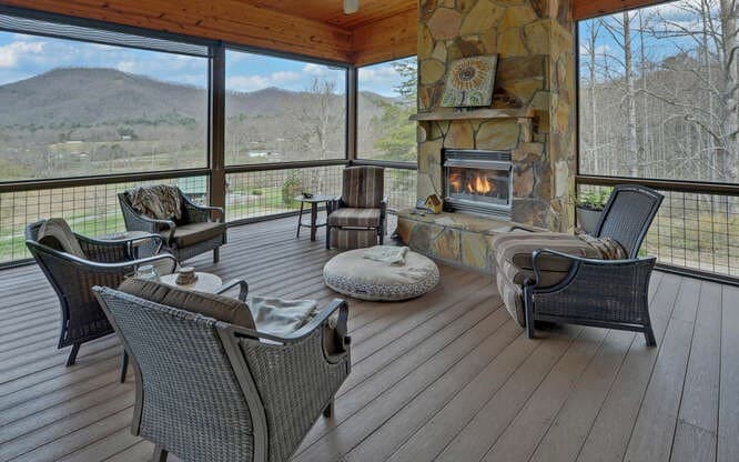 685 Barefoot Road, Hiawassee GA 30546 - Photo