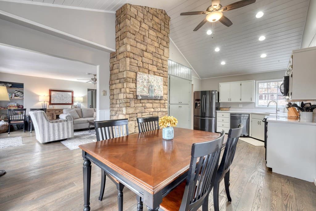 176 Madison Avenue, Blairsville GA 30512 - Photo