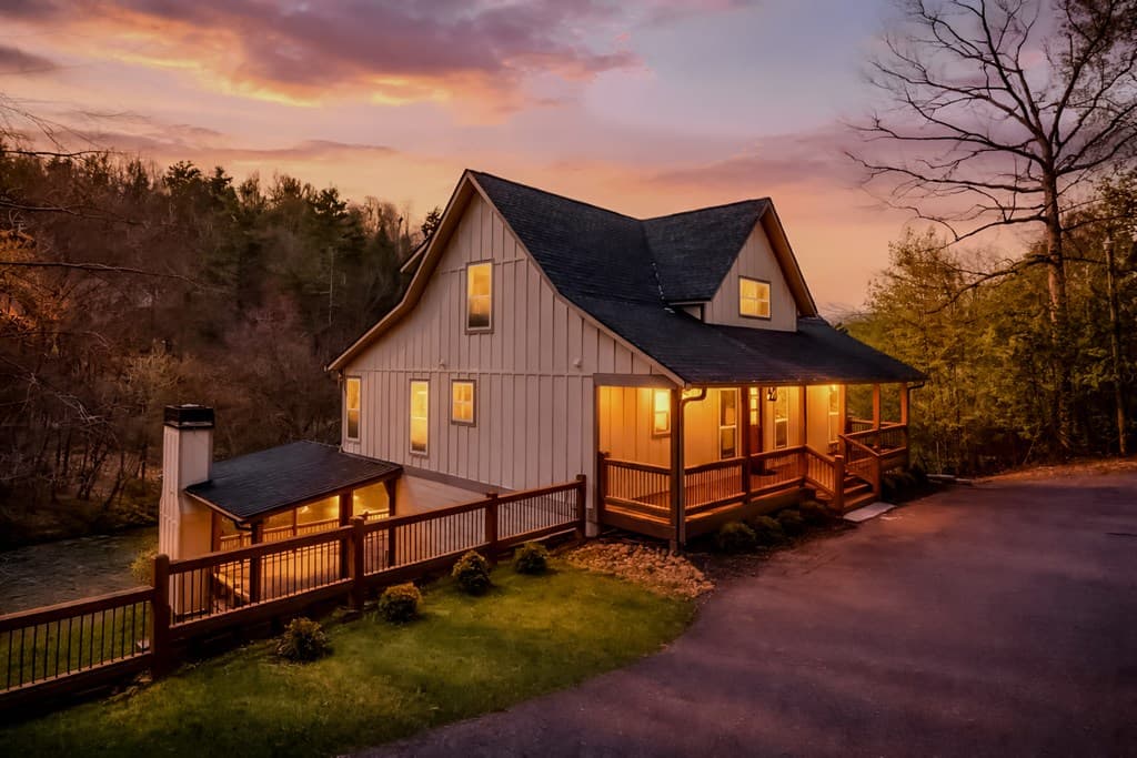 105 Riveredge Drive, Ellijay GA 30536 - Photo