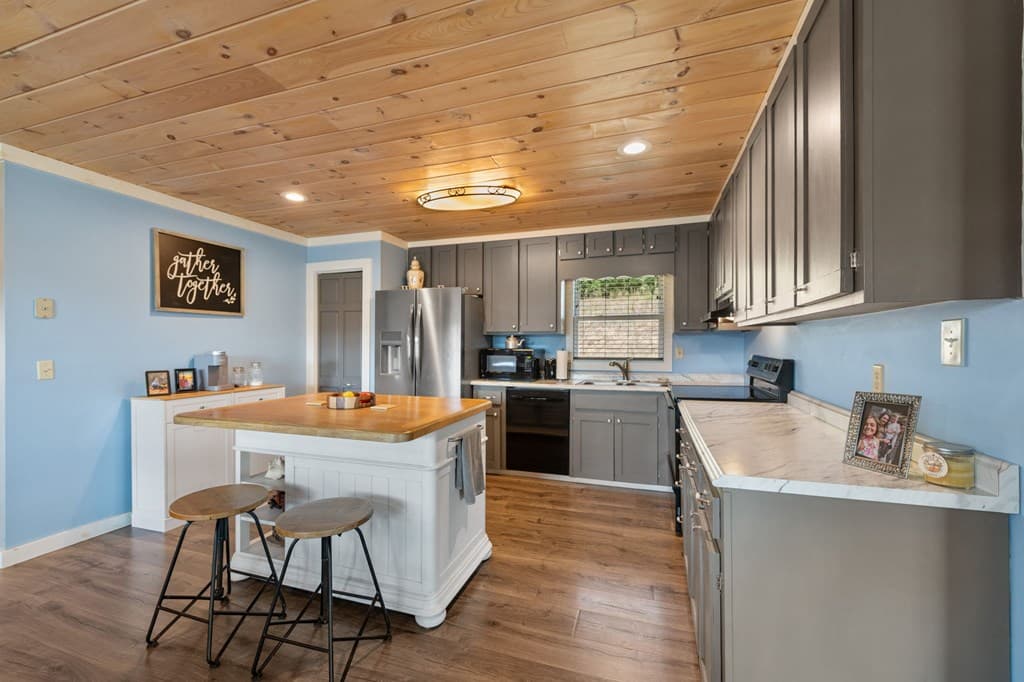 1201 Ada Street, Blue Ridge GA 30513 - Photo