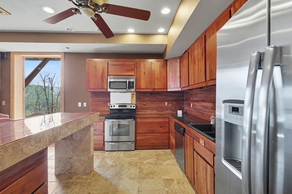 1613 Clark Drive, Hiawassee GA 30546 - Photo