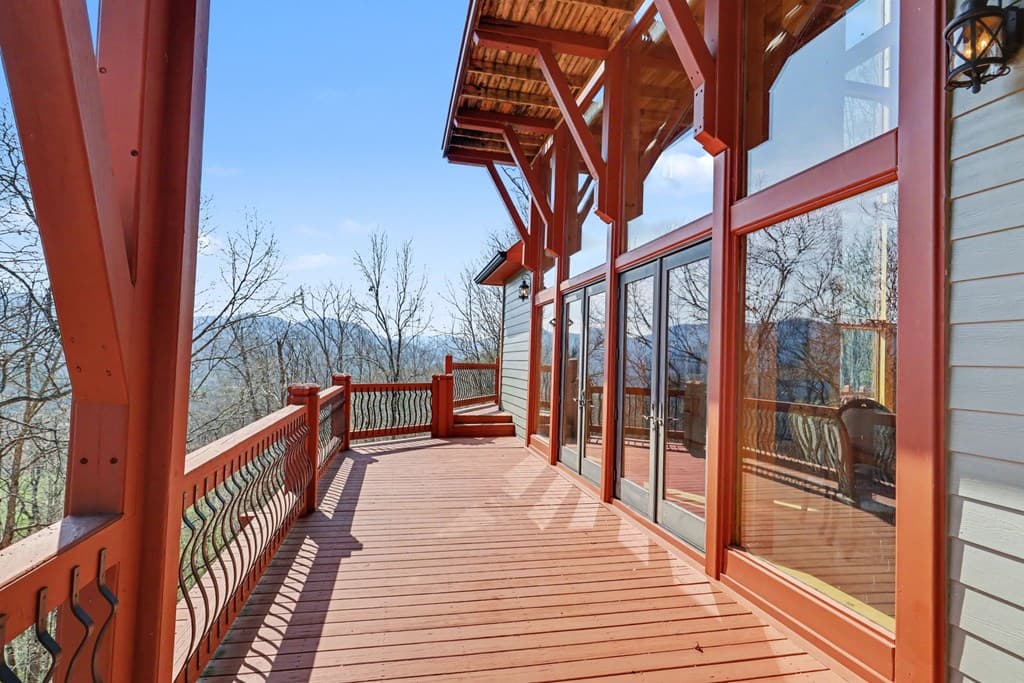 1613 Clark Drive, Hiawassee GA 30546 - Photo