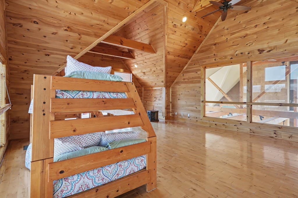 1613 Clark Drive, Hiawassee GA 30546 - Photo