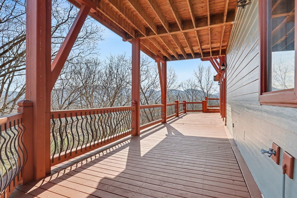 1613 Clark Drive, Hiawassee GA 30546 - Photo
