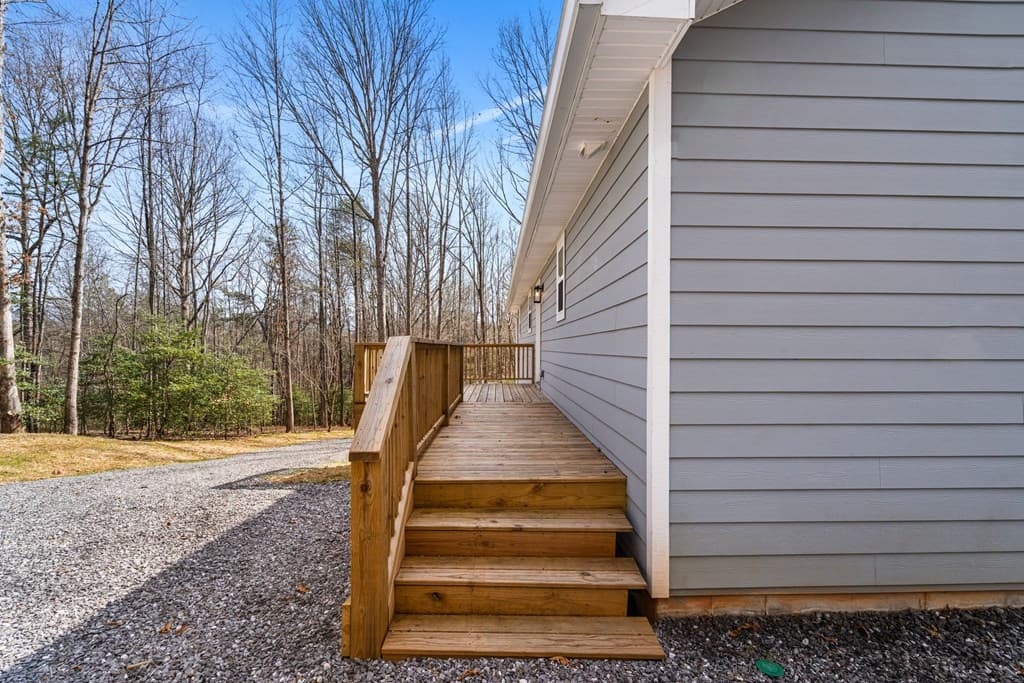 2086 Woodlake Lane, Young Harris GA 30582 - Photo