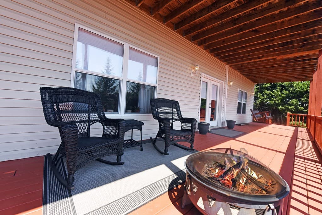 135 W Longview Drive, Blairsville GA 30512 - Photo