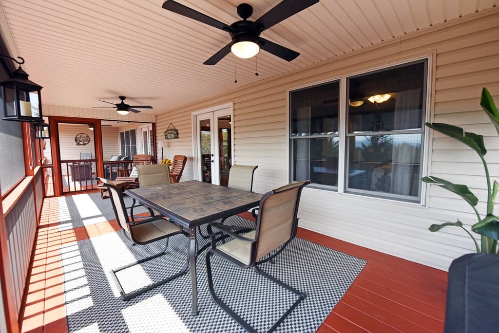 135 W Longview Drive, Blairsville GA 30512 - Photo
