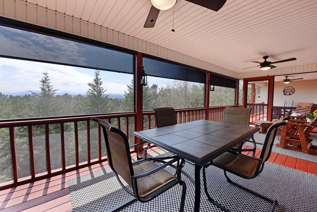 135 W Longview Drive, Blairsville GA 30512 - Photo
