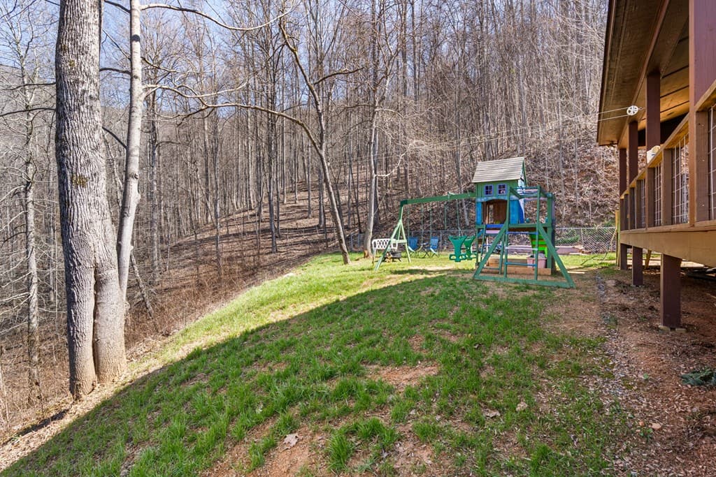 961 S Brooks Cove Road S, Hayesville NC 28904 - Photo