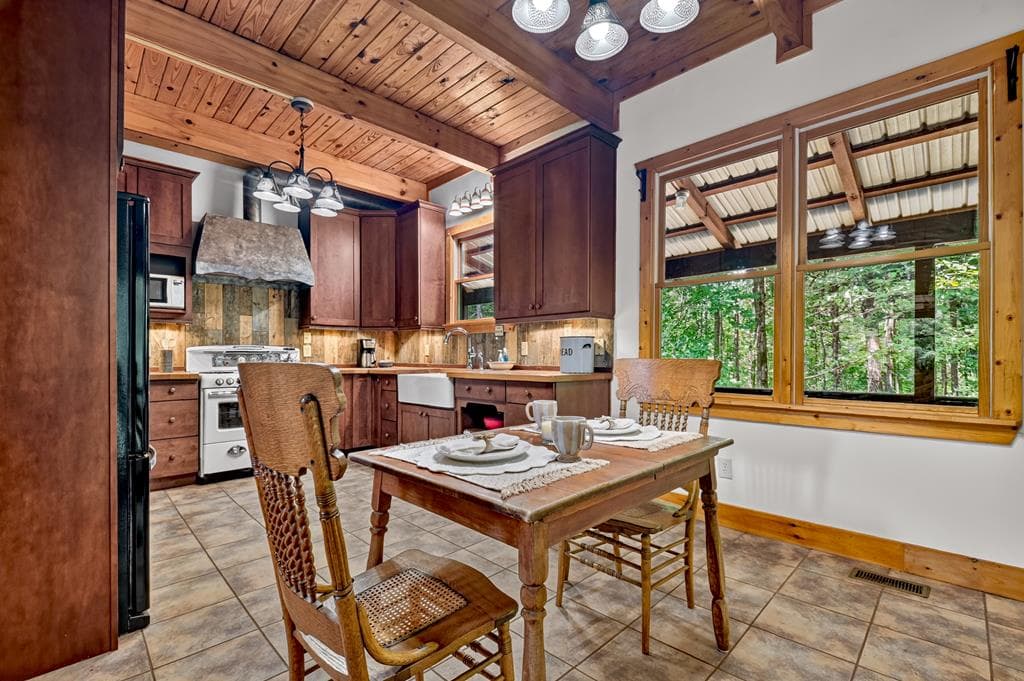 396 Dover Falls Trail, Ellijay GA 30540 - Photo