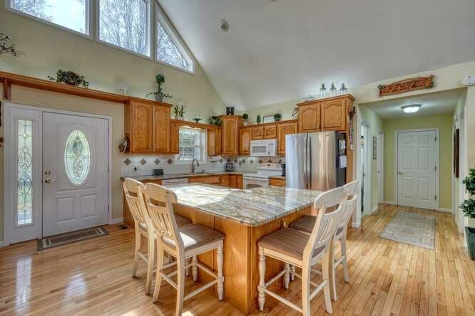 228 Brookhaven Drive, Blairsville GA 30512 - Photo