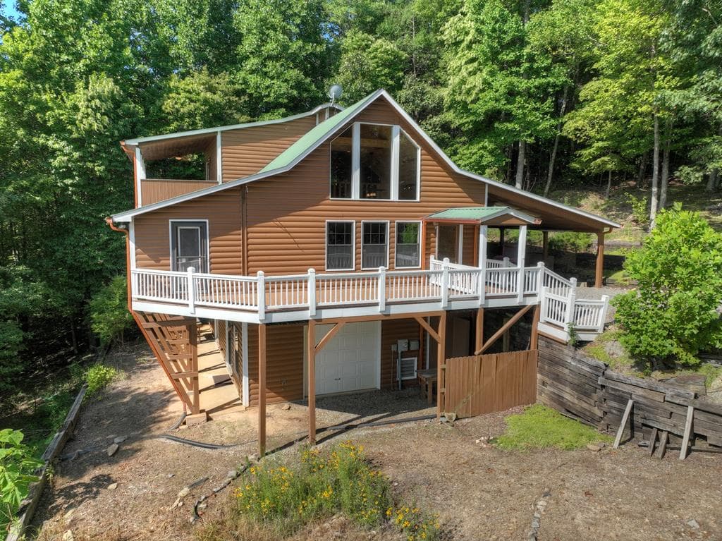 222 Mountain Hideaway Lane, Blue Ridge GA 30513 - Photo