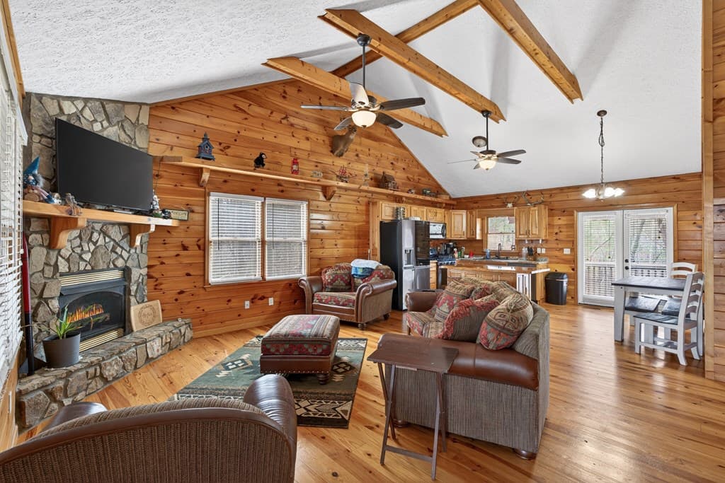 750 S Lemmon Lane, Ellijay GA 30540 - Photo