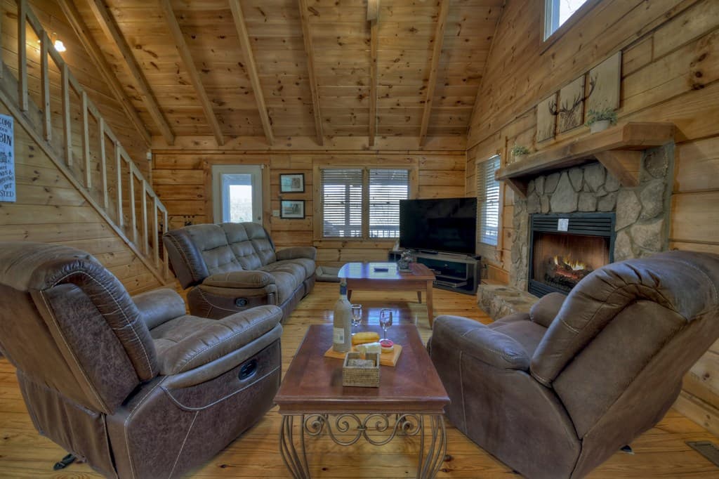 220 Lakota Lane, Mineral Bluff GA 30559 - Photo