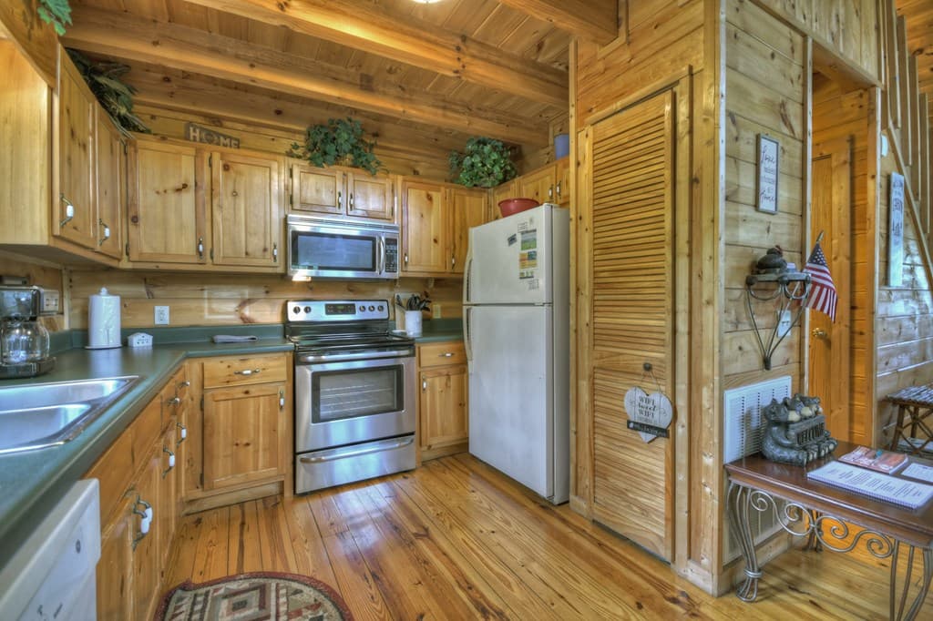 220 Lakota Lane, Mineral Bluff GA 30559 - Photo