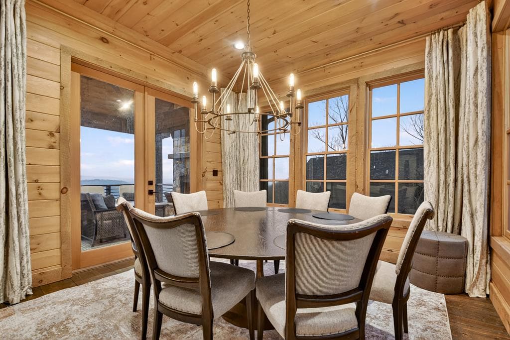 472 Overlook Drive, Blue Ridge GA 30513 - Photo