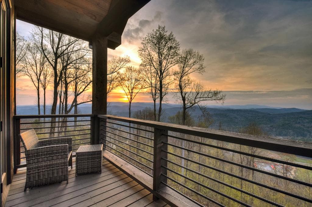 472 Overlook Drive, Blue Ridge GA 30513 - Photo