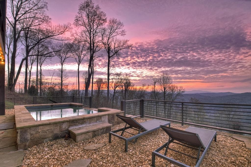 472 Overlook Drive, Blue Ridge GA 30513 - Photo
