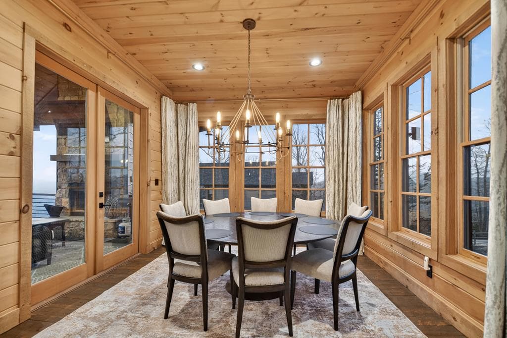 472 Overlook Drive, Blue Ridge GA 30513 - Photo