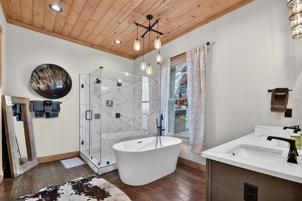472 Overlook Drive, Blue Ridge GA 30513 - Photo