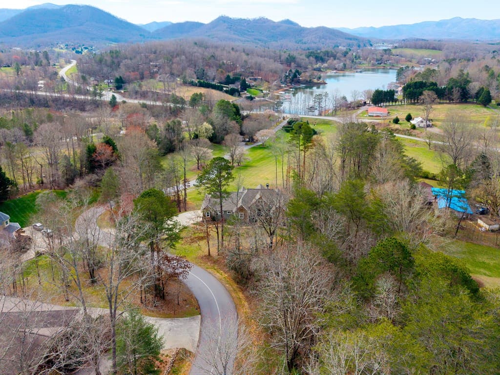 193 Mountain Harbour Drive, Hayesville NC 28904 - Photo