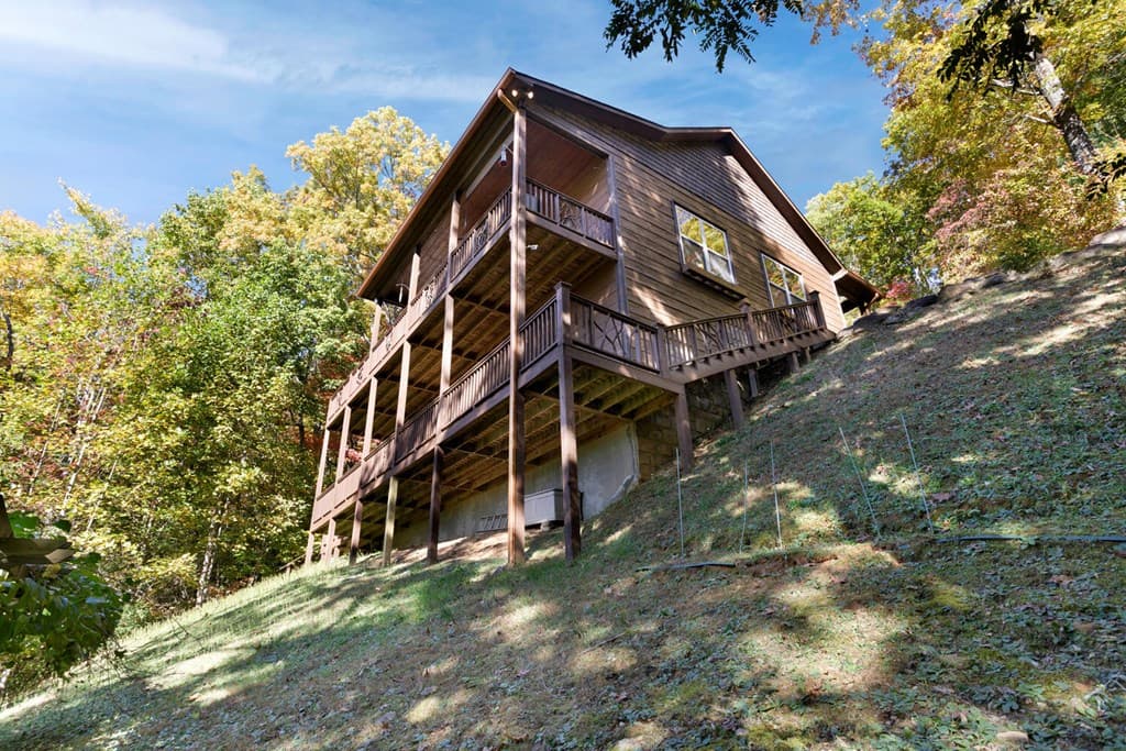 7031 Black Bear Trail, Hiawassee GA 30546 - Photo
