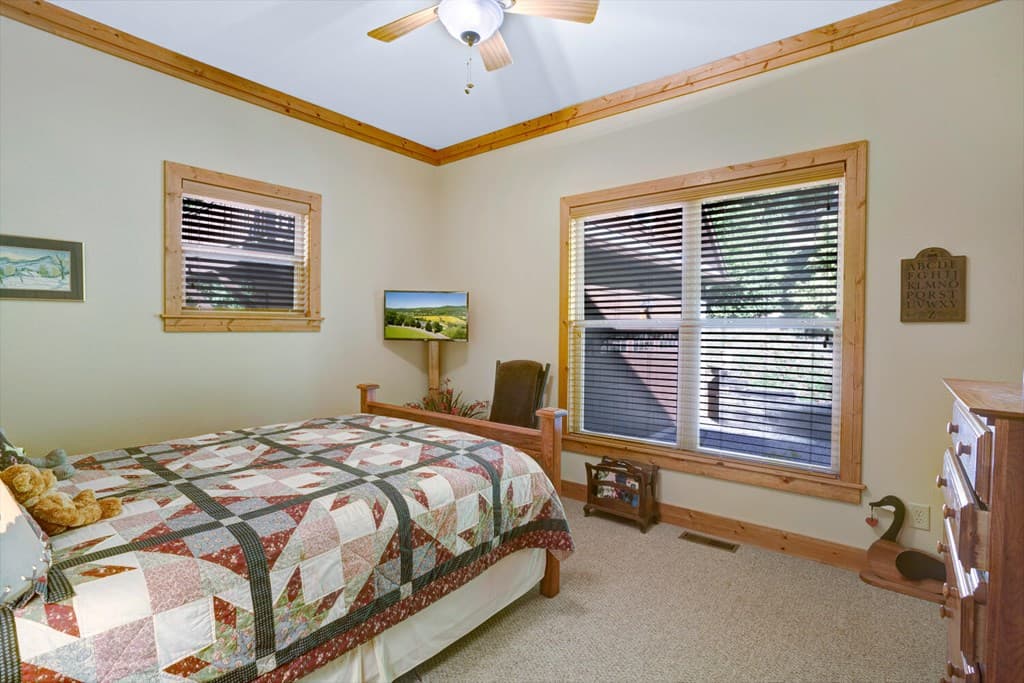 7031 Black Bear Trail, Hiawassee GA 30546 - Photo