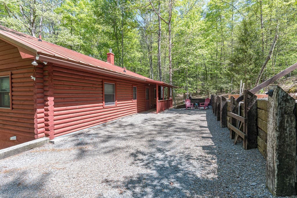 421 Sleepy Hollow Drive, Murphy NC 28906 - Photo